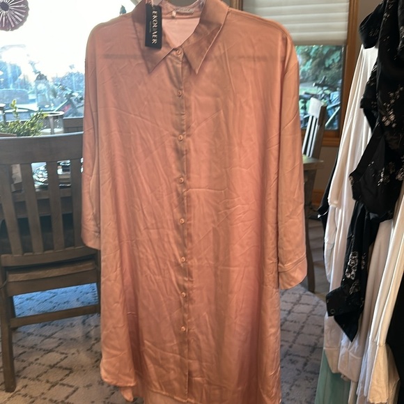 NWT pink satin button long sleeve shirt great for bridal wear 3X - Picture 2 of 7